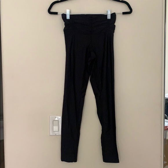 chill by will Pants - Black workout set
